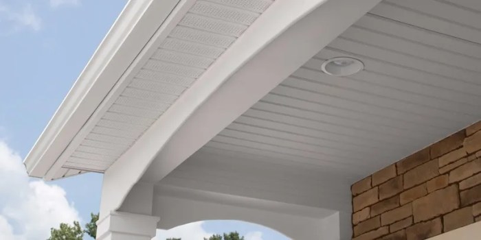 Vinyl soffit