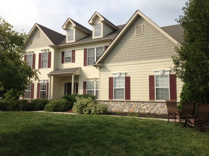 Hardie james siding color combinations shutter shutters homes rock denver brown sage mountain combination look